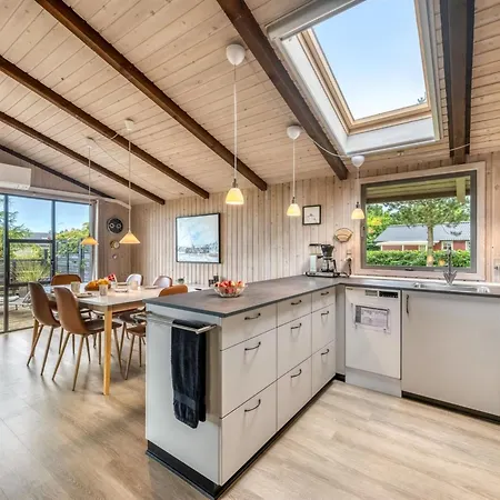 Clea - 250m To The Fjord By Interhome *