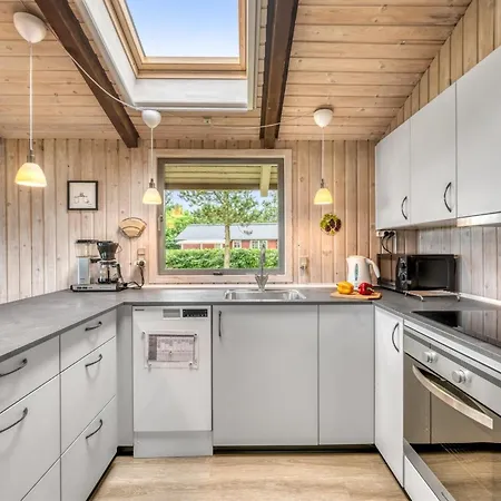 Clea - 250m To The Fjord By Interhome